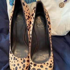 Tory Burch calf hair leopard print heels.